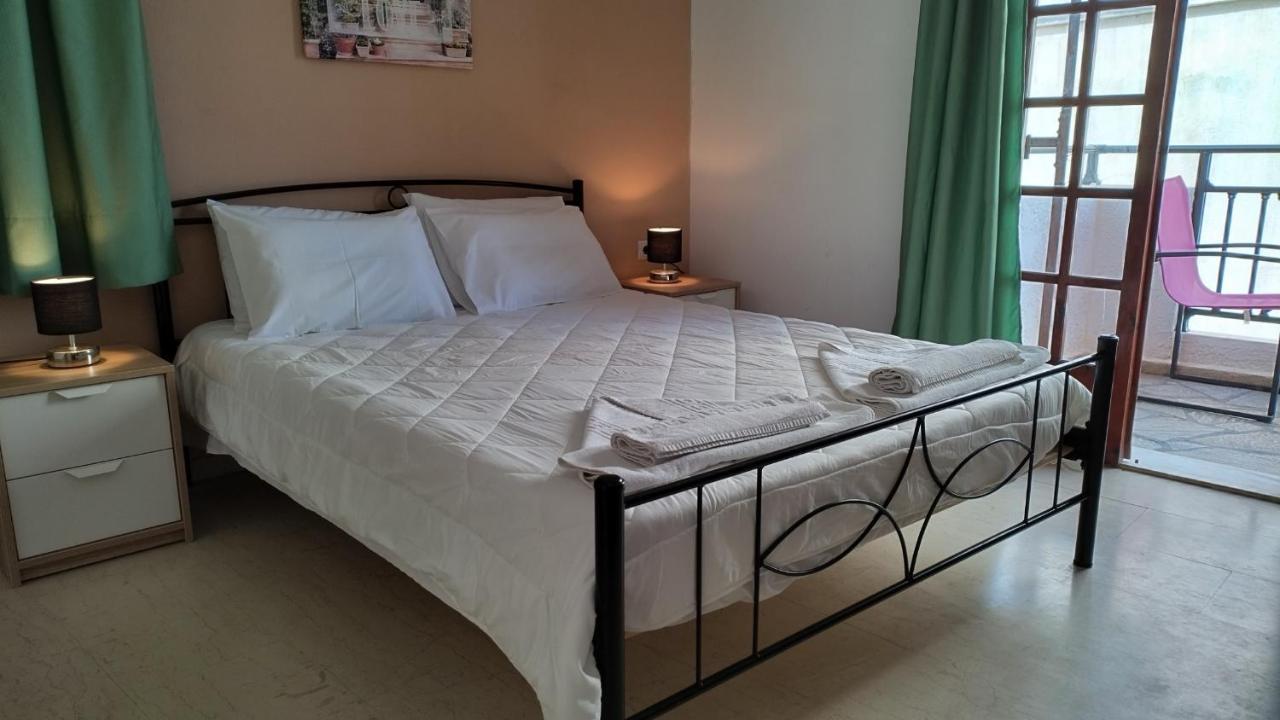 Koula Apartments Сталида Экстерьер фото