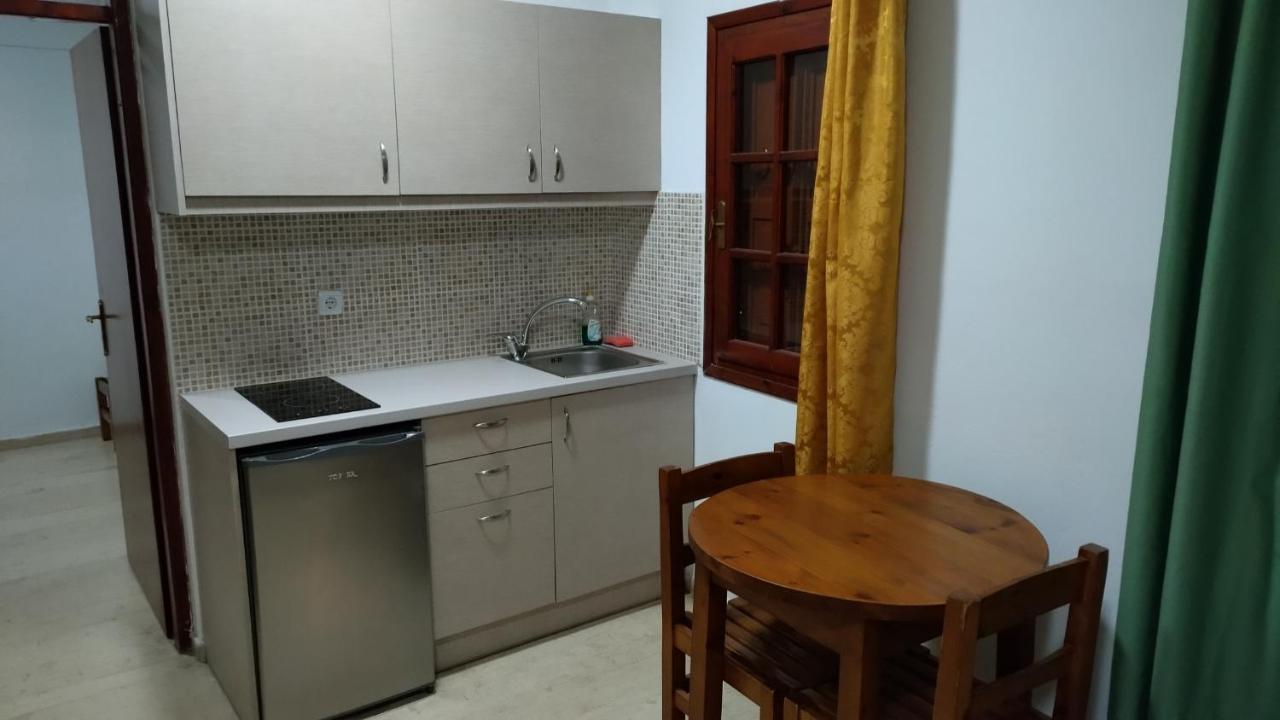 Koula Apartments Сталида Экстерьер фото