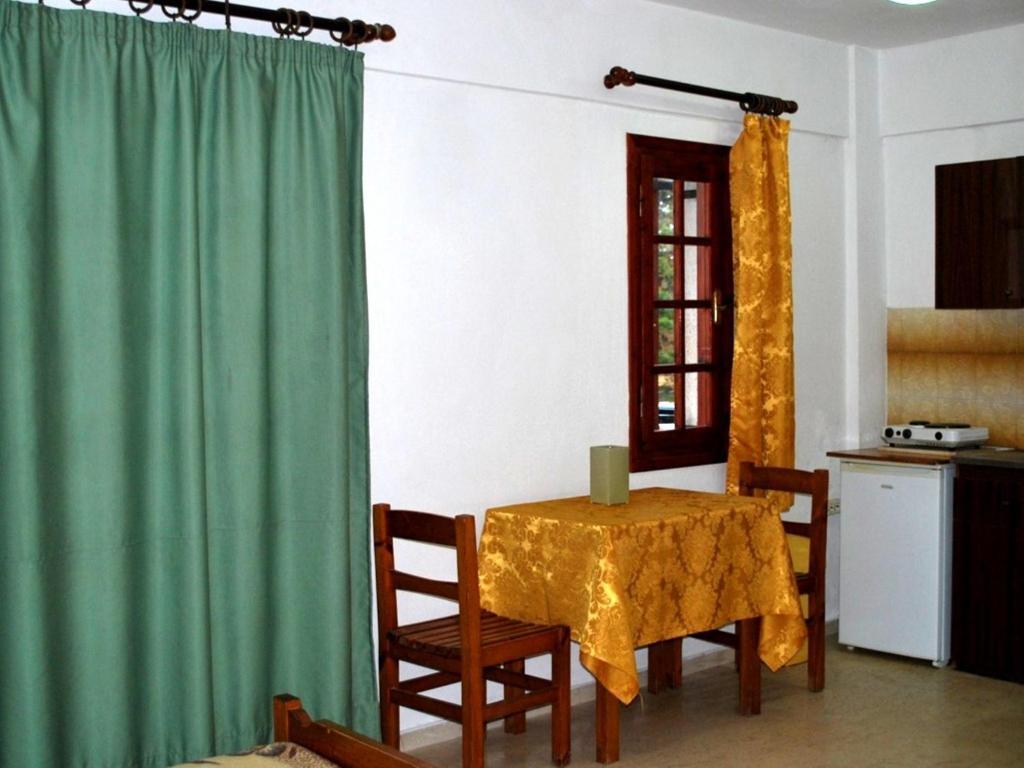 Koula Apartments Сталида Номер фото