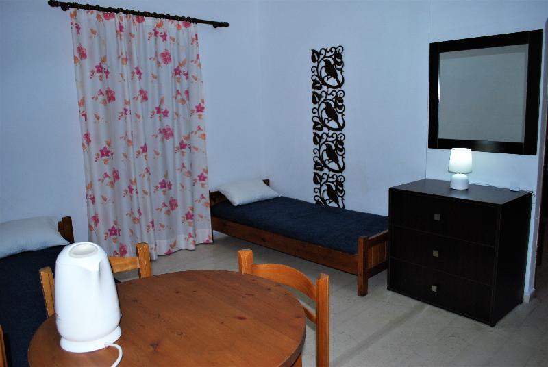 Koula Apartments Сталида Экстерьер фото