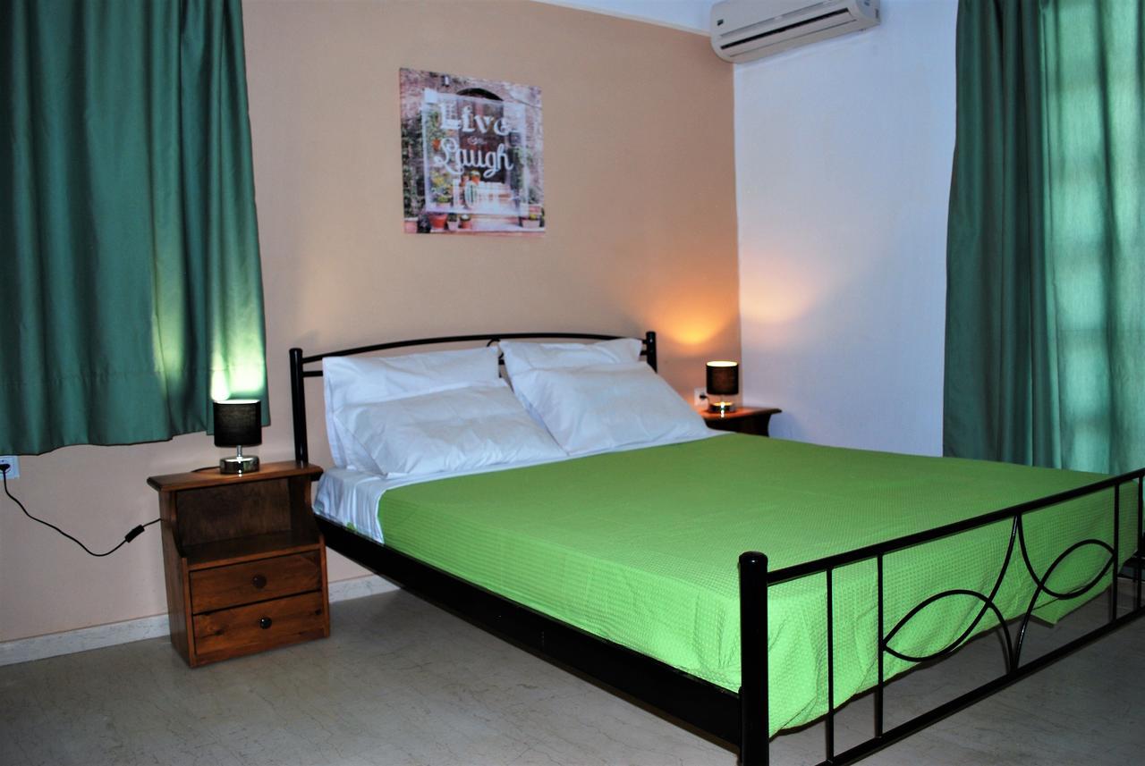Koula Apartments Сталида Экстерьер фото