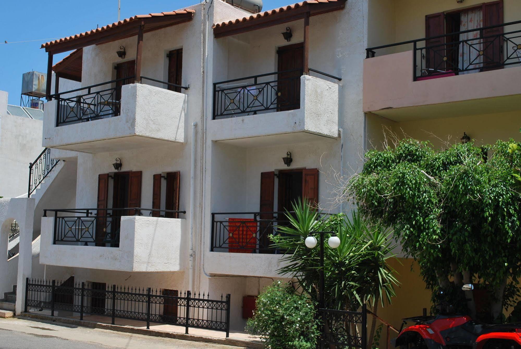 Koula Apartments Сталида Экстерьер фото