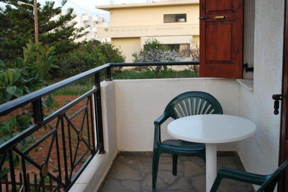 Koula Apartments Сталида Экстерьер фото