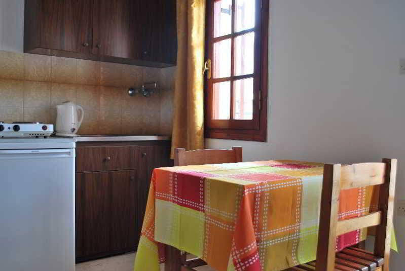 Koula Apartments Сталида Экстерьер фото